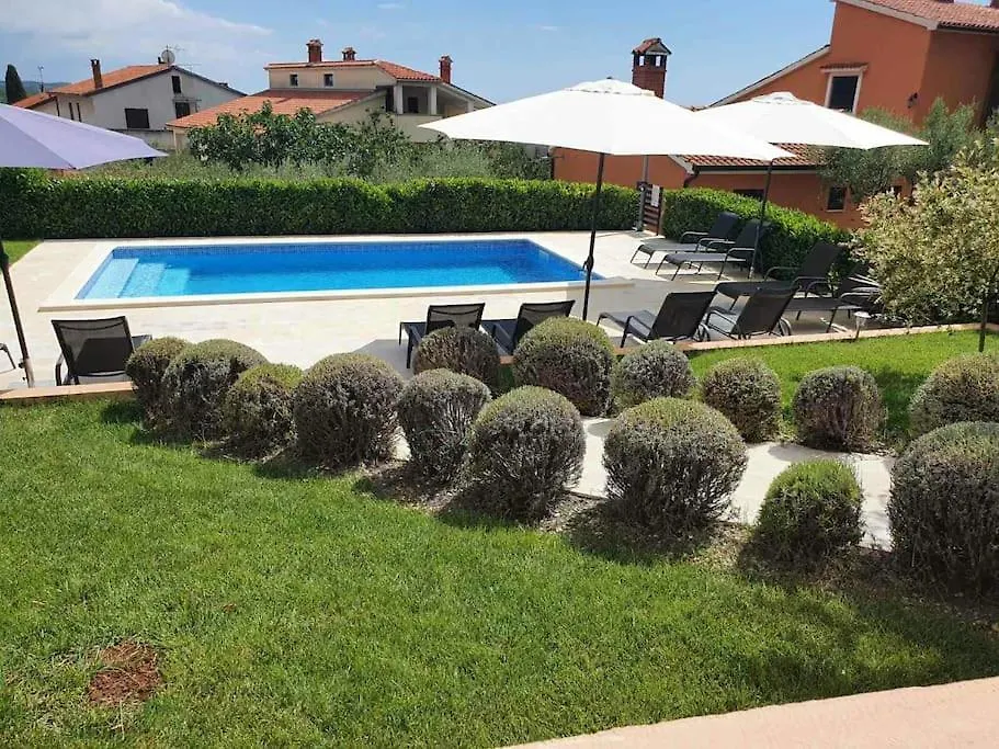 Kaštelir Villa Jolanda