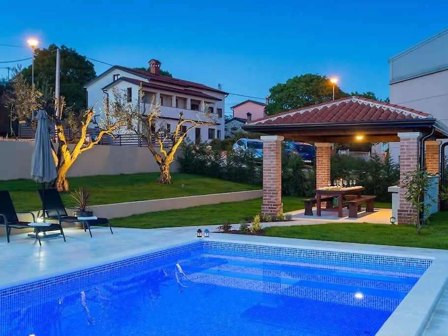 Kaštelir Villa Jolanda