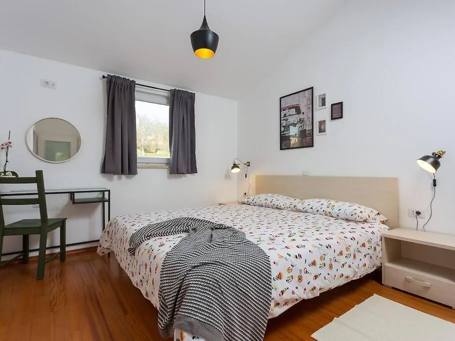 Kaštelir Villa Jolanda